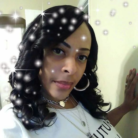 Meet your Posher, Kristy - Picture 1 of 1